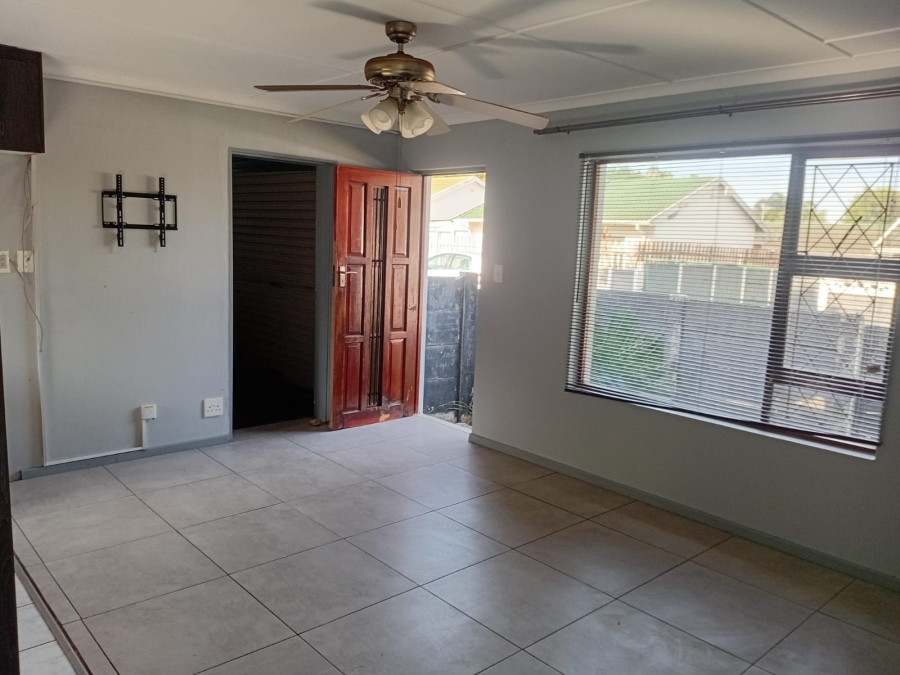 3 Bedroom Property for Sale in Nahoon Valley Park Eastern Cape